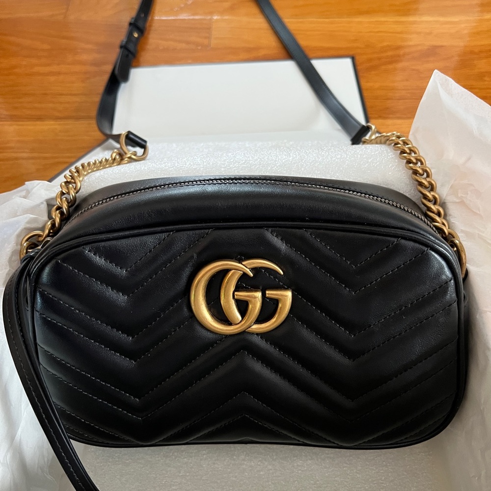 Gucci GG Marmont Small Shoulder Bag